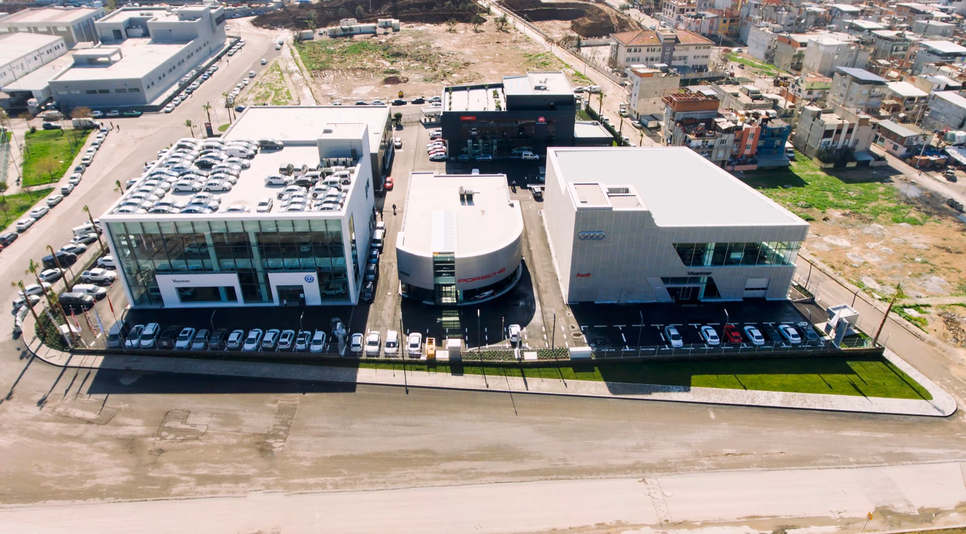 Vosmer Automotive Flagship, photographs